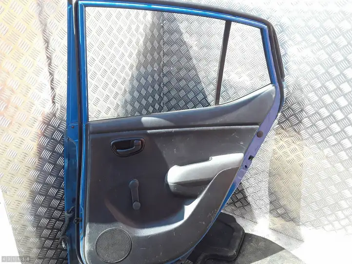 Hyundai i10 (2007 - 2012) Задняя дверь — фото 2