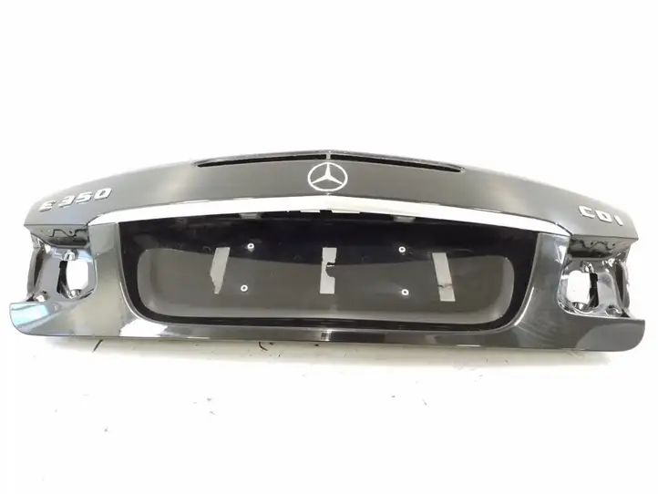 Mercedes-Benz E C207 W207 (2009 - 2017) A2077501475 Крышка багажника — фото 2