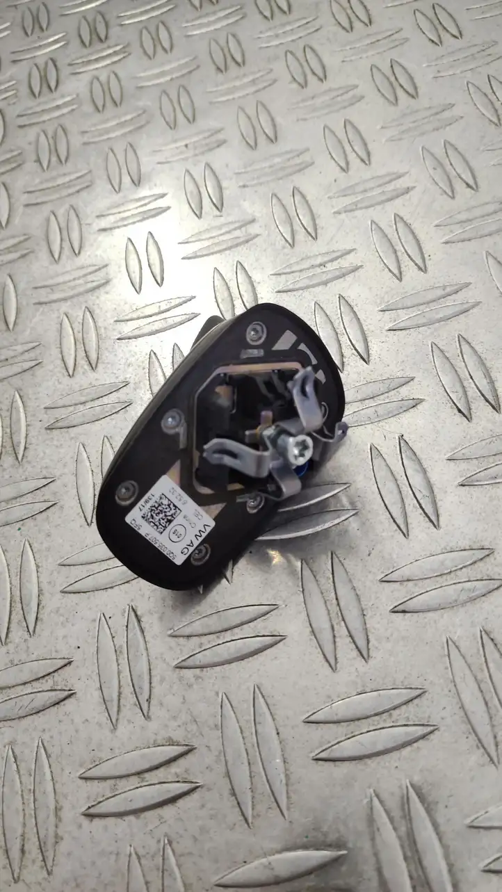 Volkswagen PASSAT B8 (2015 - ) 5Q0035507P GPS антенна — фото 3