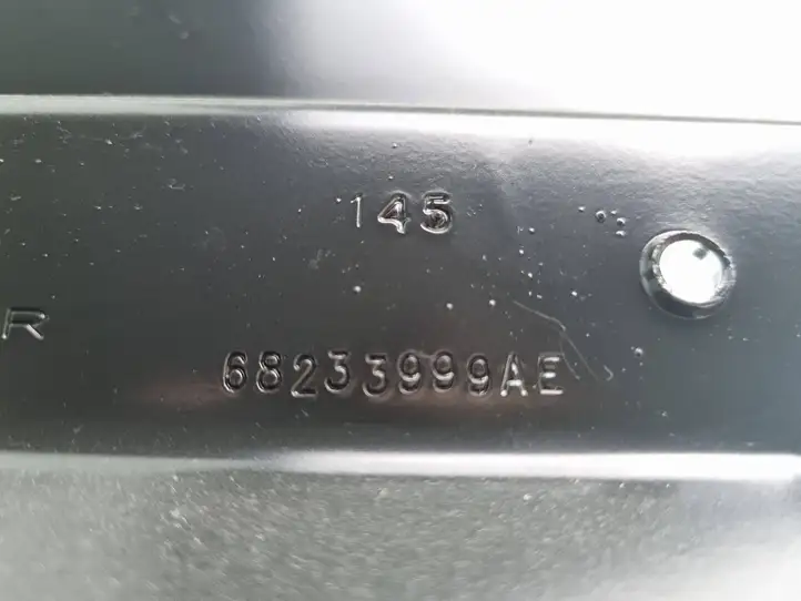 Chrysler Pacifica (2016 - ) 68233999AE Кронштейн запасного колеса — фото 6