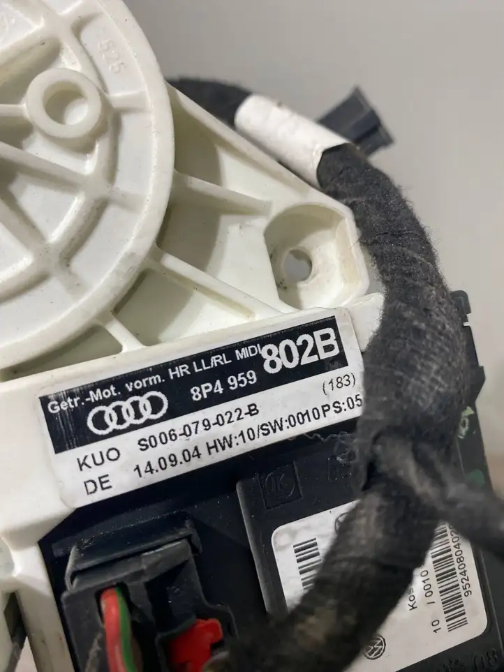Audi A3/S3 8P (2004 - 2008) 8P4959802B Стеклоподъемник задней двери — фото 3