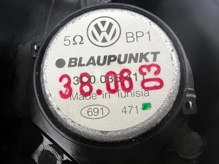 Volkswagen PASSAT B6 (2005 - 2010) 3C0837994 Накладка бокового динамика — фото 4
