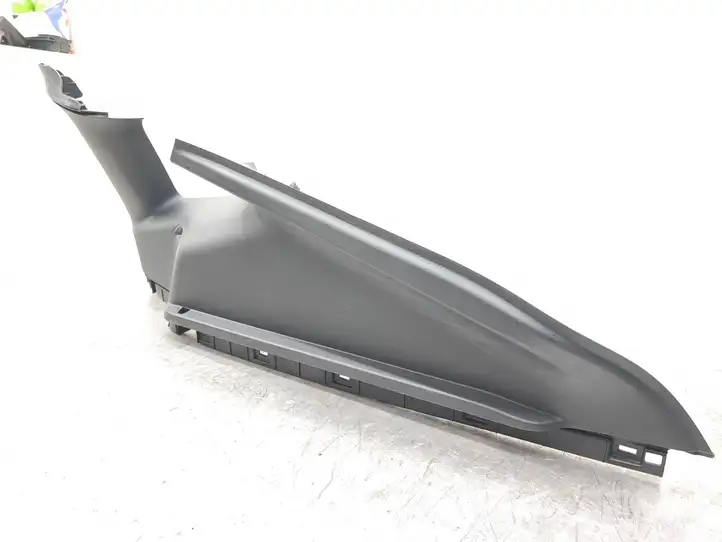 Tesla Model Y (2019 - 2024) 172845500C Обшивка стойки D нижняя — фото 2