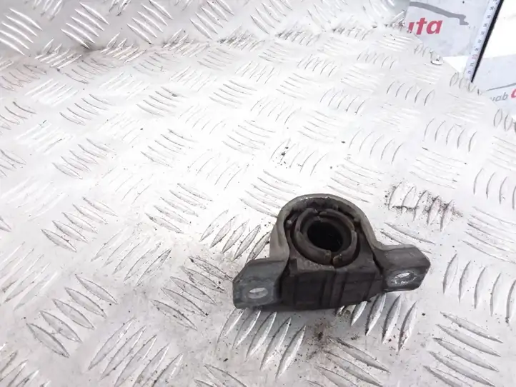 Audi Q3 8U (2011 - 2014) 1K0511439E Кронштейн заднего стабилизатора — фото 2