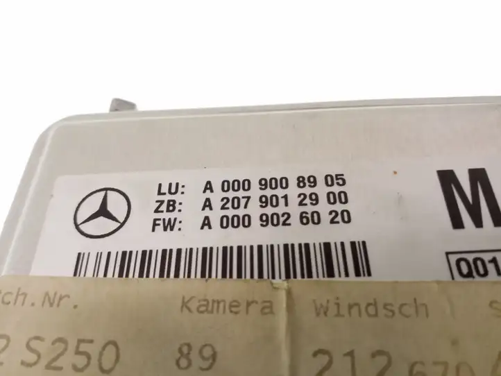 Mercedes-Benz E W212 (2009 - 2016) A0009008905 Камера в лобовом стекле — фото 4