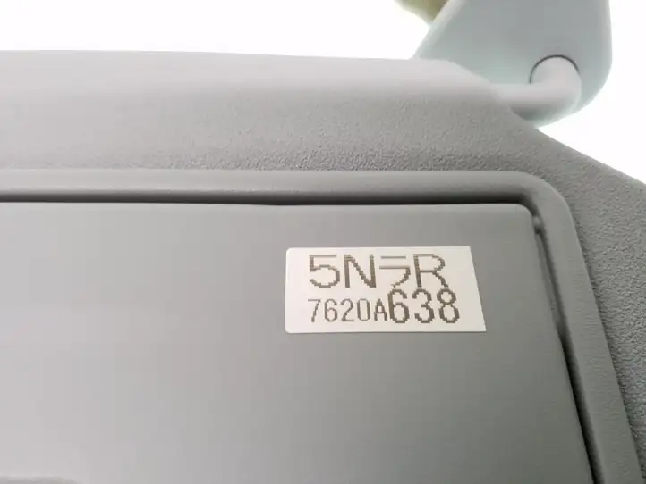 Mitsubishi Outlander (2007 - 2012) 7620A638 Солнцезащитный козырек — фото 5