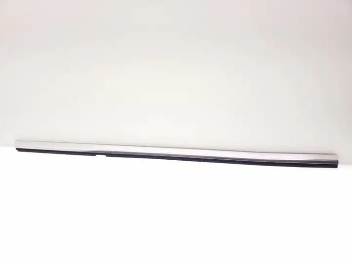 Mercedes-Benz CLA C117,X117,W117 (2013 - 2019) A1177350182 Накладка стекла задней двери — фото 1