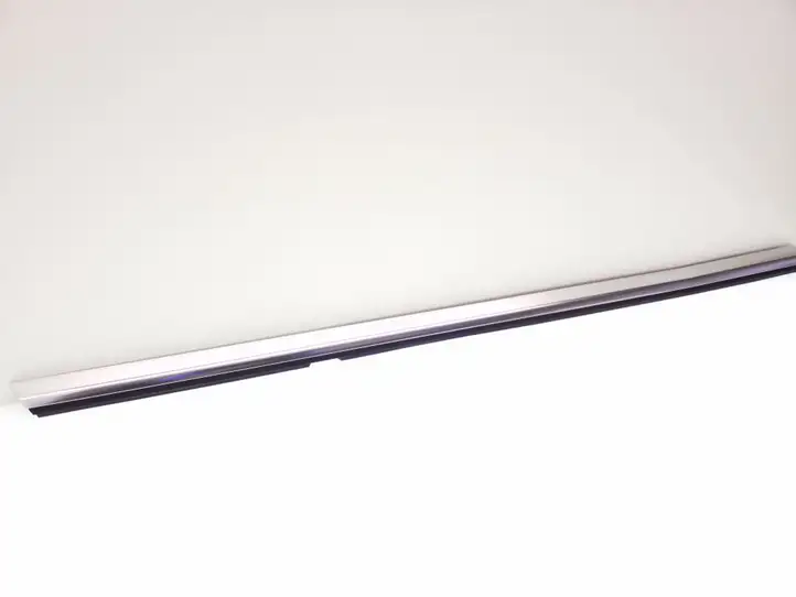 Mercedes-Benz CLA C117,X117,W117 (2013 - 2019) A1177350182 Накладка стекла задней двери — фото 2