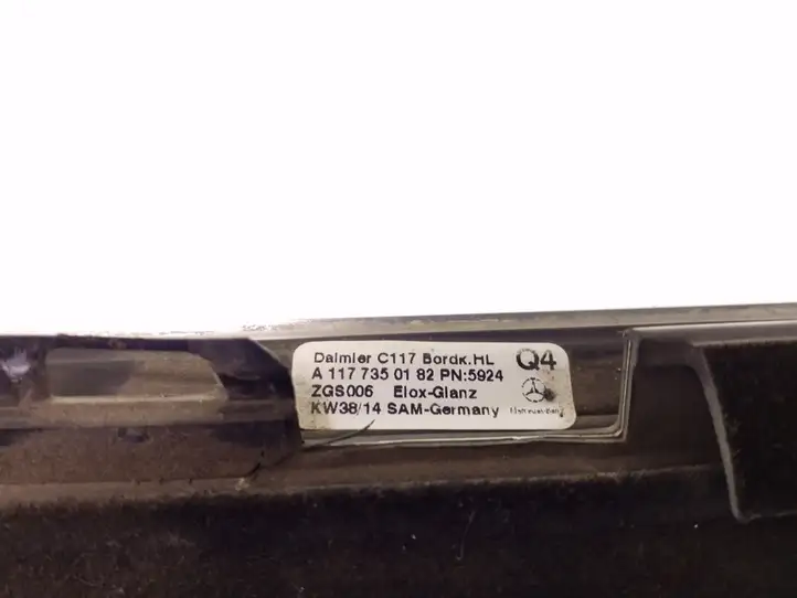 Mercedes-Benz CLA C117,X117,W117 (2013 - 2019) A1177350182 Накладка стекла задней двери — фото 5