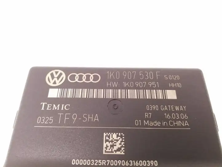Volkswagen Golf Plus (2004 - 2008) 1K0907530F Прочие блоки управления — фото 3