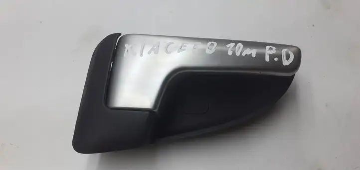 Kia Ceed (2010 - 2012) 826211H000 Внутренняя ручка двери — фото 1