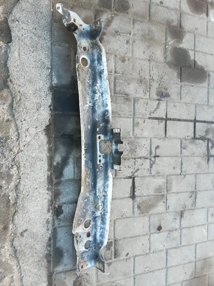 Ford Transit (2006 - 2013) Верхняя панель радиатора — фото 4