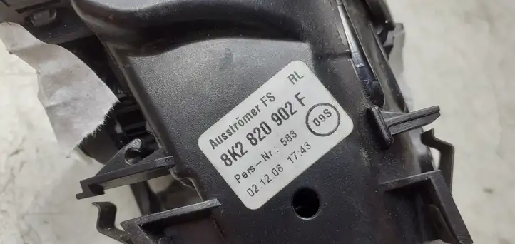 Audi A4 S4 B8 8K (2007 - 2011) 8K2820902F Боковой воздушный дефлектор — фото 2