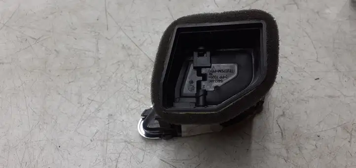Audi A4 S4 B8 8K (2007 - 2011) 8K2820902F Боковой воздушный дефлектор — фото 3