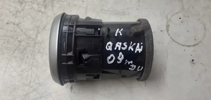 Nissan Qashqai (2006 - 2010) 68760JD10A Боковой воздушный дефлектор — фото 2