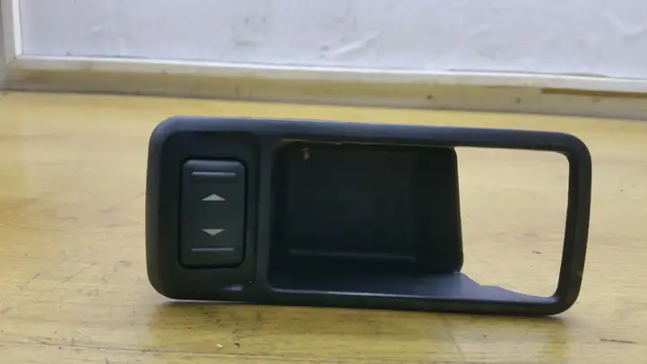 Ford Focus (2005 - 2008) 3M51226A37 Кнопка стеклоподъемников — фото 2