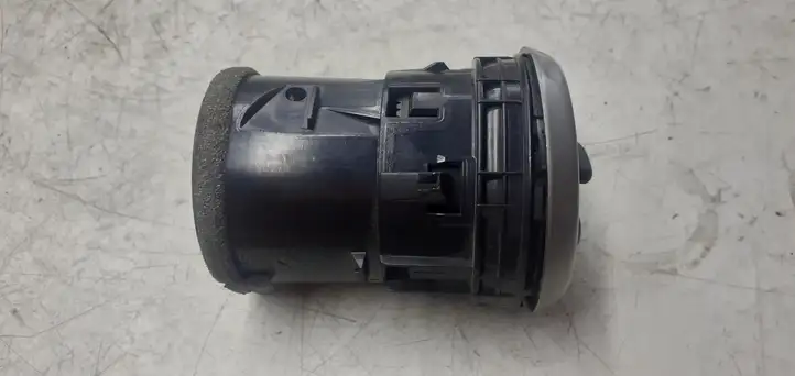 Nissan Qashqai (2006 - 2010) 68760JD10A Боковой воздушный дефлектор — фото 2