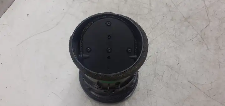 Nissan Qashqai (2006 - 2010) 68760JD10A Боковой воздушный дефлектор — фото 4