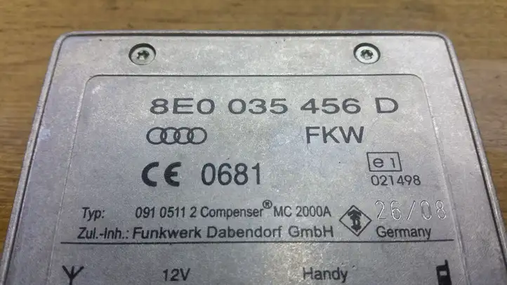 Audi A6 Allroad C6 (2006 - 2008) 8E0035456D Усилитель антенны — фото 3