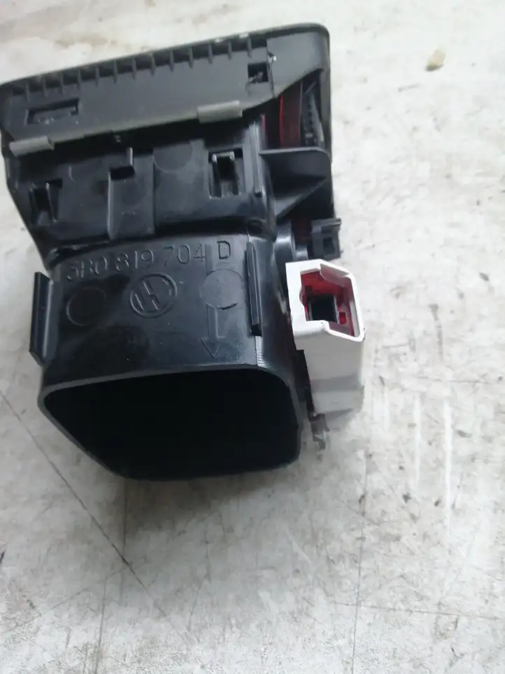 Opel Meriva B (2010 - 2014) 3B0819704D Боковой воздушный дефлектор — фото 2