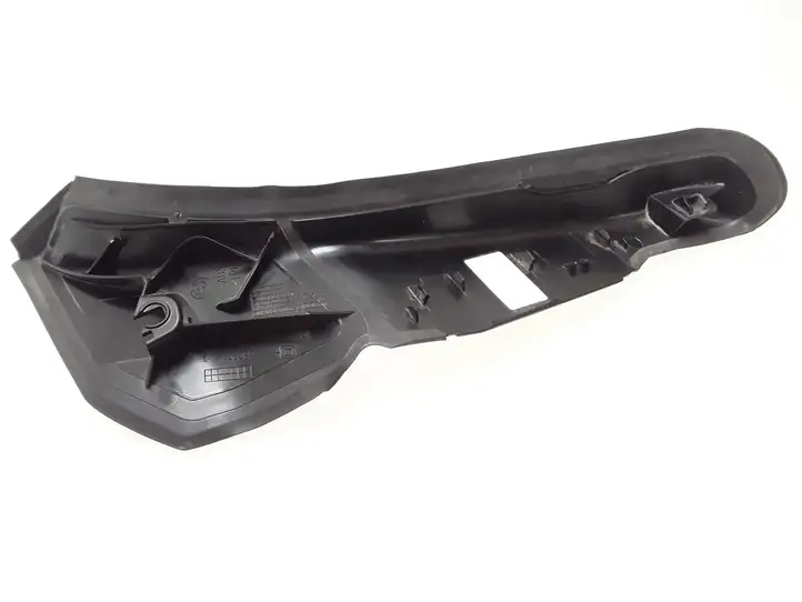BMW 5 G30 G31 (2016 - ) Обшивка багажника — фото 3