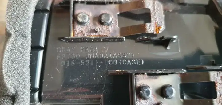 Nissan Leaf I (ZE0) (2010 - 2017) Боковой воздушный дефлектор — фото 3