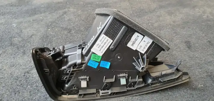 Ford Focus (2011 - 2015) Боковой воздушный дефлектор — фото 3