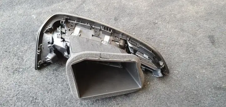 Ford Focus (2011 - 2015) Боковой воздушный дефлектор — фото 4