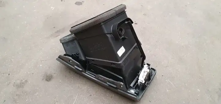 Hyundai i20 (PB PBT) (2008 - 2012) Боковой воздушный дефлектор — фото 2