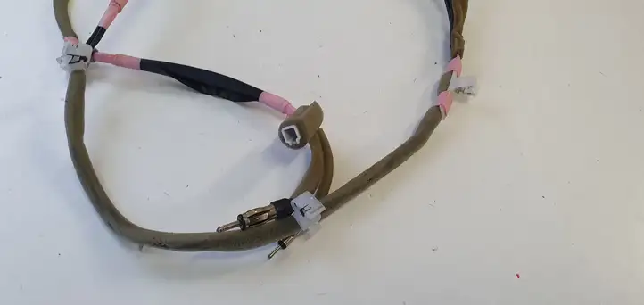Lexus RX 330 - 350 - 400H (2006 - 2009) GPS антенна — фото 2