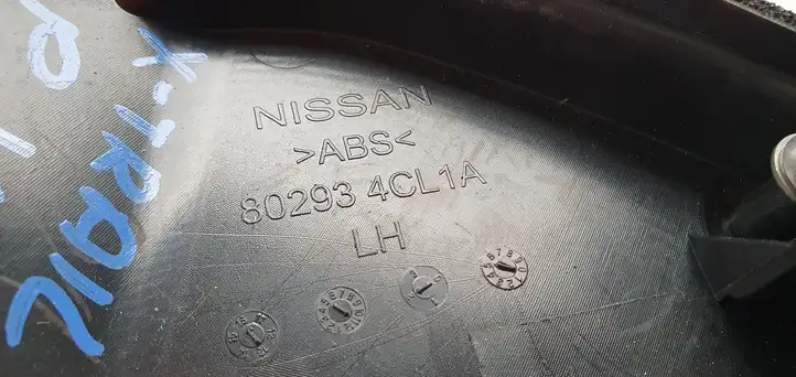 Nissan X-Trail T32 (2014 - 2021) Накладка стекла передней двери — фото 5