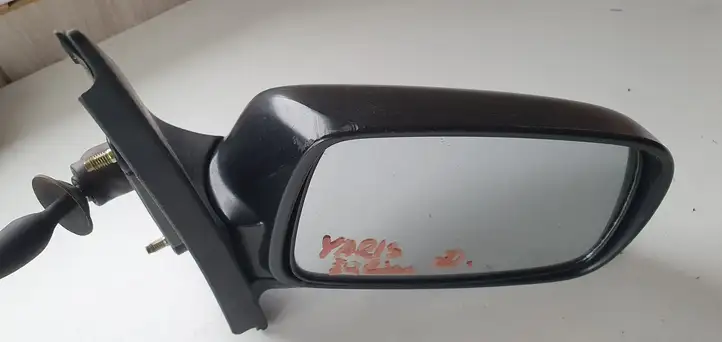 Toyota Yaris (1999 - 2003) Боковое зеркало механическое — фото 1
