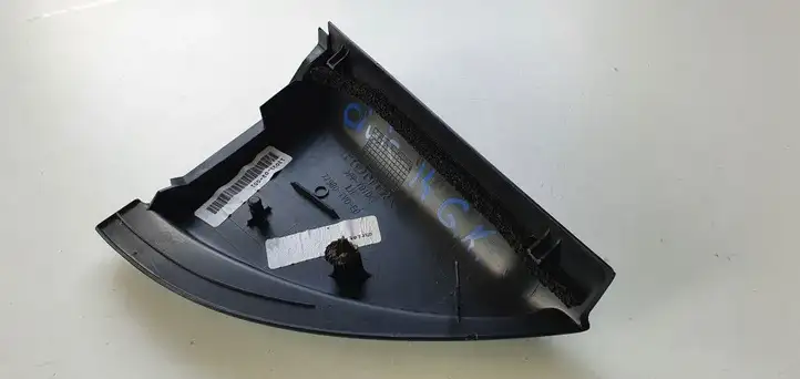 Honda Civic IX (2011 - 2017) Накладка стекла задней двери — фото 3