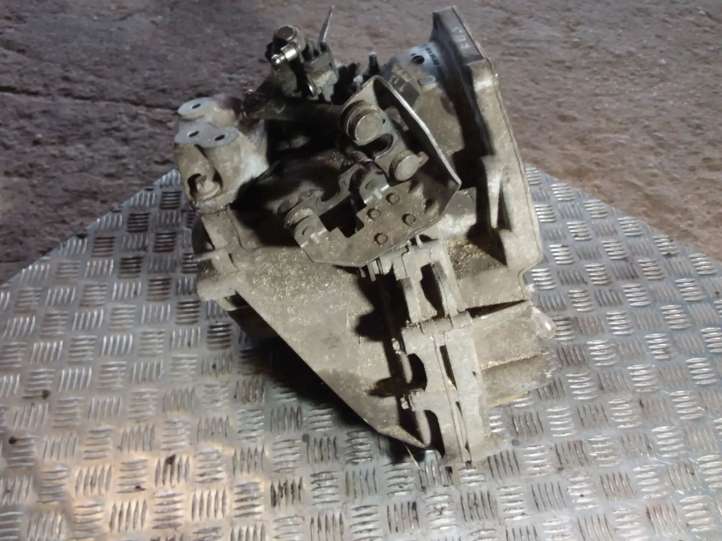 55354727 Opel Vectra C Mechaninė 6 pavarų dėžė