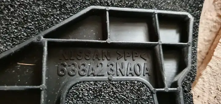 Nissan Leaf I (ZE0) (2010 - 2017) Накладка крыла — фото 2