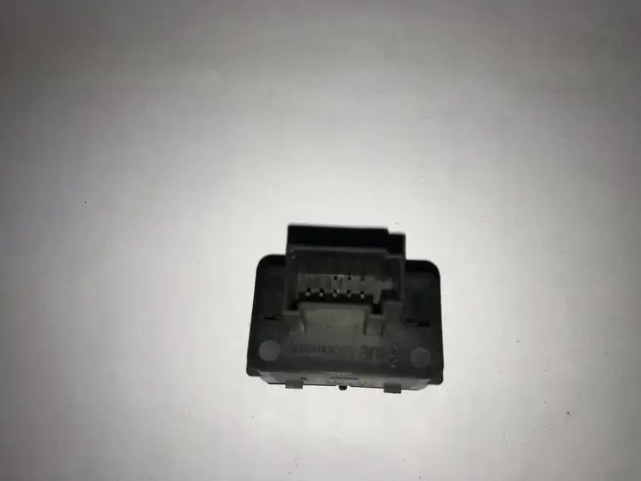 Audi A4 S4 B7 8E 8H (2004 - 2009) 8E2962109 Другие включатели / ручки/ переключатели — фото 4