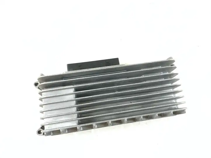 Audi A4 S4 B8 8K (2007 - 2011) 8T0035223AH Усилитель звука — фото 1