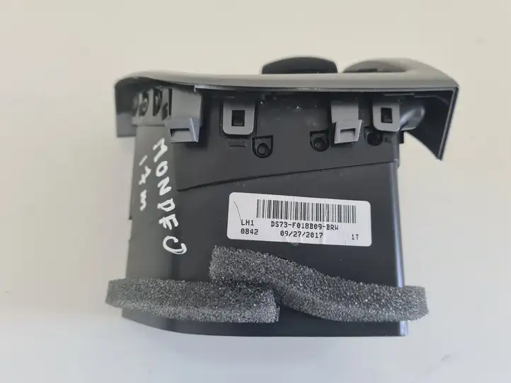 Ford Mondeo MK V (2014 - ) DS73F018B09BRW Боковой воздушный дефлектор — фото 2