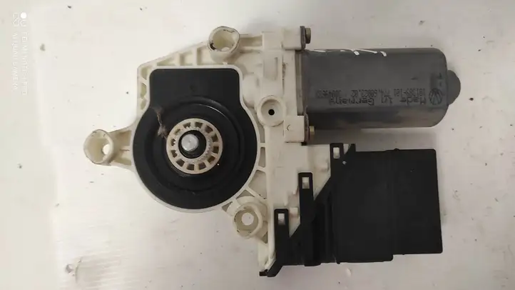 Volkswagen Golf IV (1998 - 2005) 9776101439203 Стеклоподъемник задней двери — фото 1