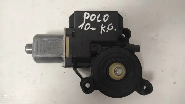 Volkswagen Polo V 6R (2009 - 2015) 6R0959811F Стеклоподъемник задней двери — фото 1