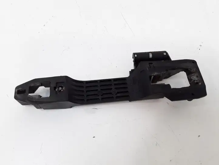 Toyota Corolla Verso AR10 (2004 - 2009) 242303 Крепление наружной ручки передней двери — фото 1