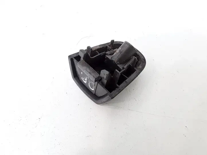 Toyota Corolla Verso AR10 (2004 - 2009) Накладка ручки двери — фото 2