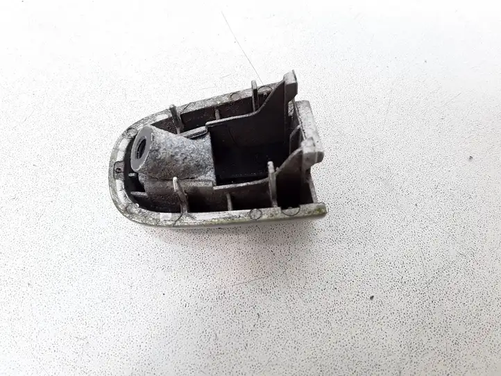 Toyota Corolla E120 E130 (2004 - 2007) Накладка ручки двери — фото 3