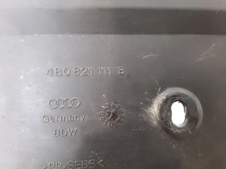 Audi A6 S6 C5 4B (1997 - 2001) 4B0821111B Дефлектор воздуха — фото 3