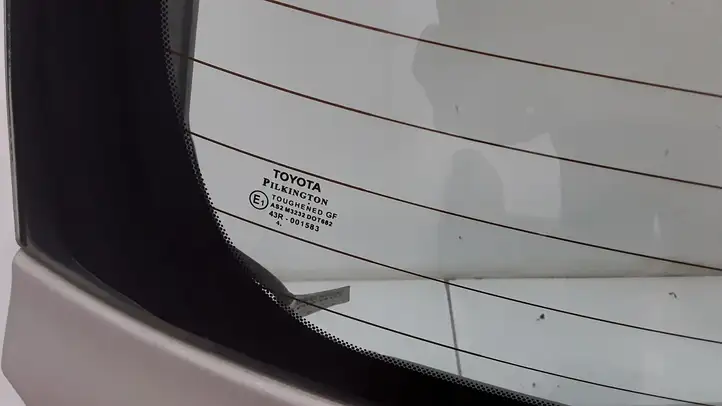 Toyota Avensis T250 (2003 - 2006) Крышка багажника — фото 3