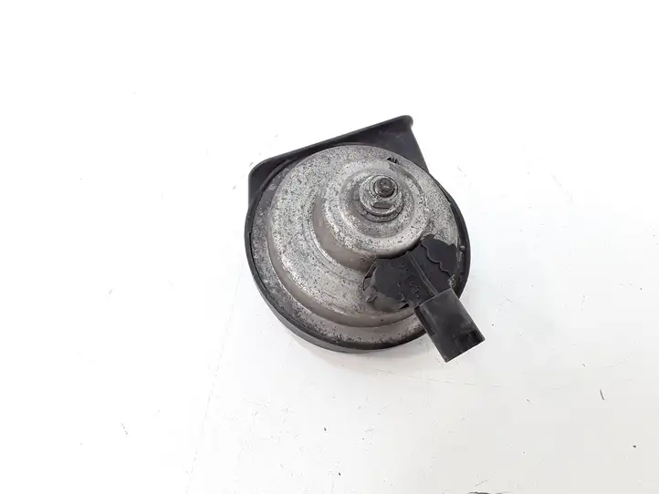 BMW 3 E90 E91 (2005 - 2012) Звуковой сигнал — фото 2
