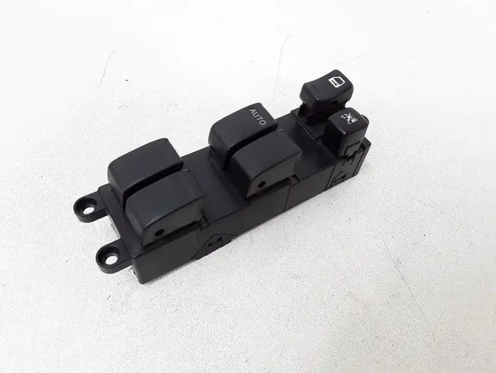 Nissan Almera N16 (2000 - 2010) Блок кнопок стеклоподъемников — фото 1