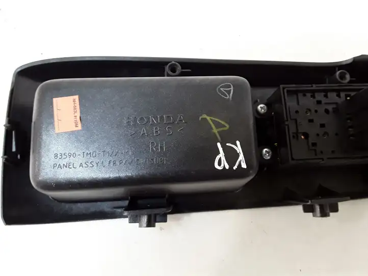 Honda Civic IX (2011 - 2017) Блок кнопок стеклоподъемников — фото 2