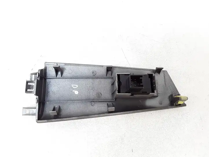 Toyota Corolla E120 E130 (2004 - 2007) 54035102 Кнопка стеклоподъемников — фото 2