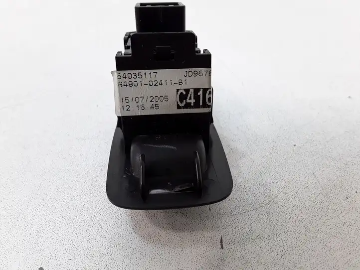 Toyota Corolla E120 E130 (2004 - 2007) 54035117 Кнопка стеклоподъемников — фото 3